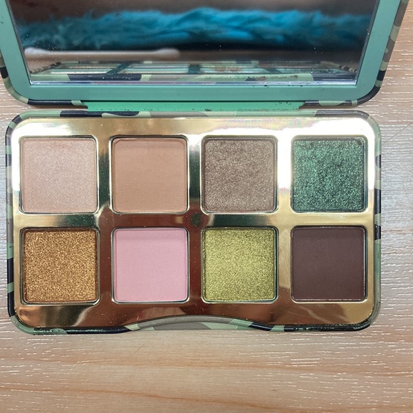 bundle of 4 too faced mini palettes - Picture 6 of 10
